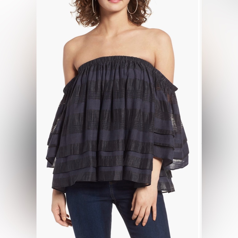 J.O.A. Tiered Off the Shoulder Top in Blue size Small